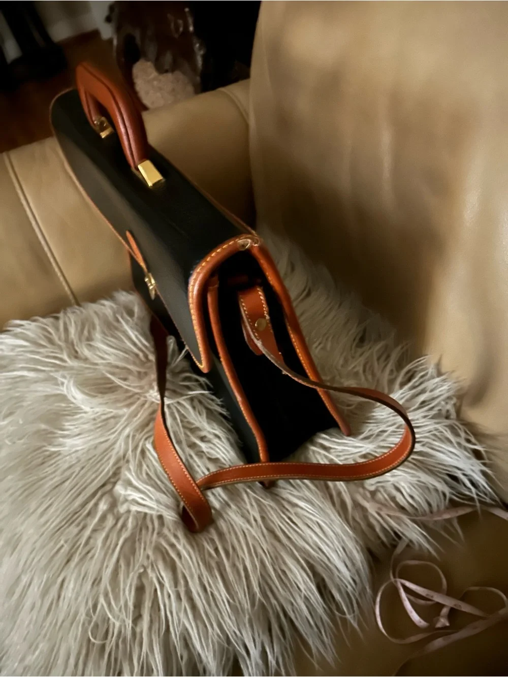 Vintage Dooney and Bourke laptop bag/satchel